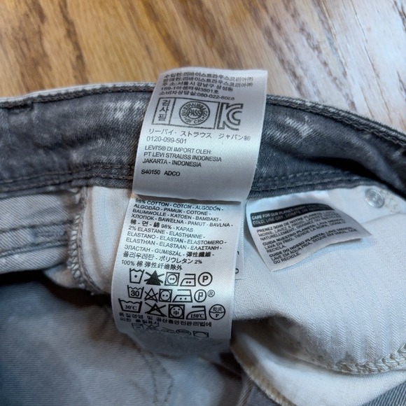 Levi's Demi Curve Low Rise Skinny Jeans Women's 13/31 (34X31) Gray Acid Wash - Picture 6 of 12